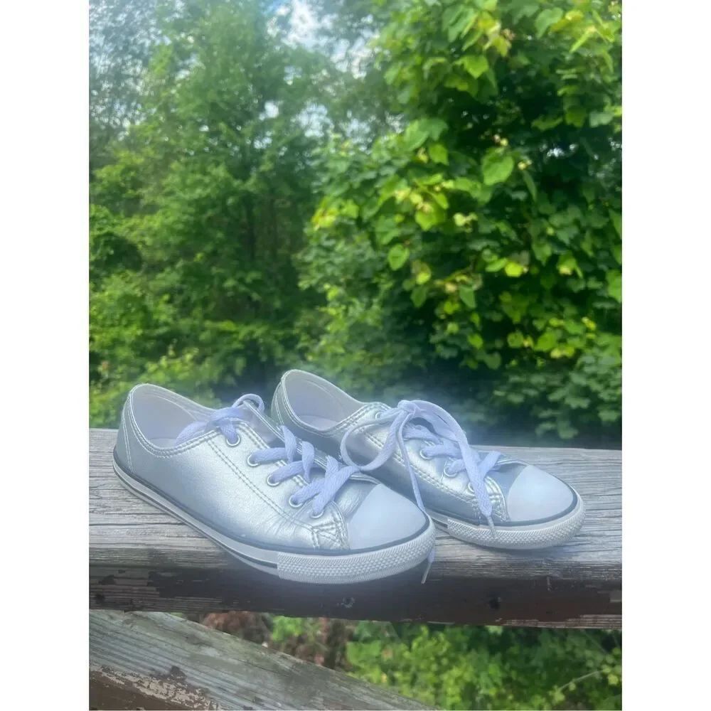 Converse All Star Chuck Taylor silver metallic low top  sneakers, women's size 7